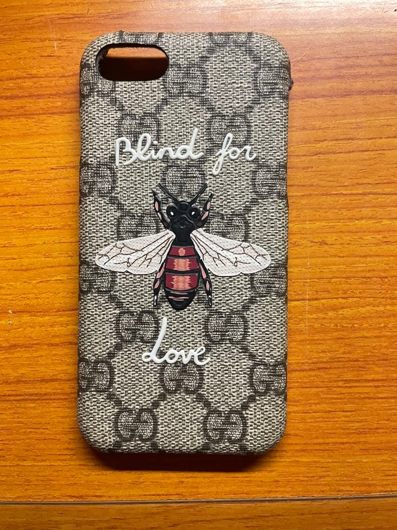 GUCCI携帯ケースbee iPhone se
