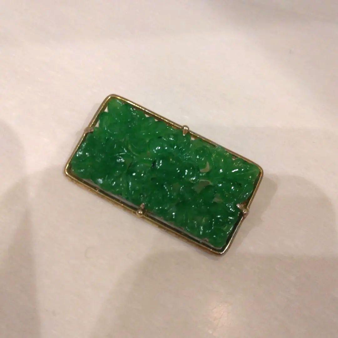 翡翠　ヒスイ　ブローチ