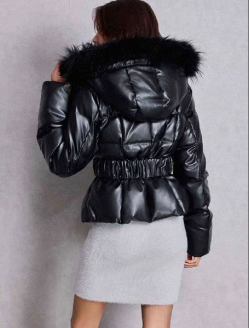 週末限定価格‼️GYDA ジェイダ ベルト付きフェイクレザーショートダウンコート