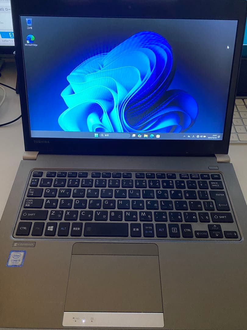 オフィス付属　東芝　ダイナブック　メモリ16ギガ　ウインドウズ11