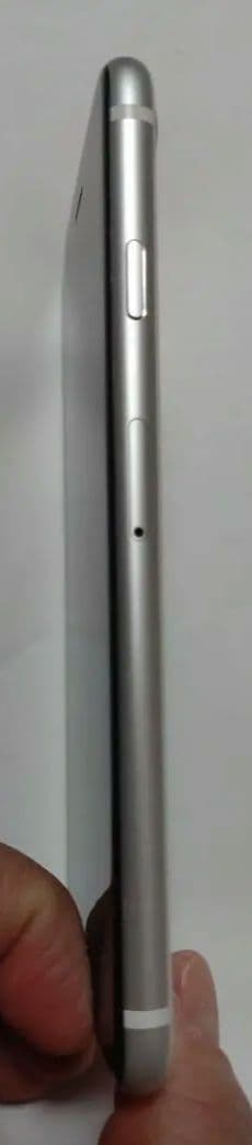 iPhone SE (第2世代) ホワイト256GB　wifi機能不可