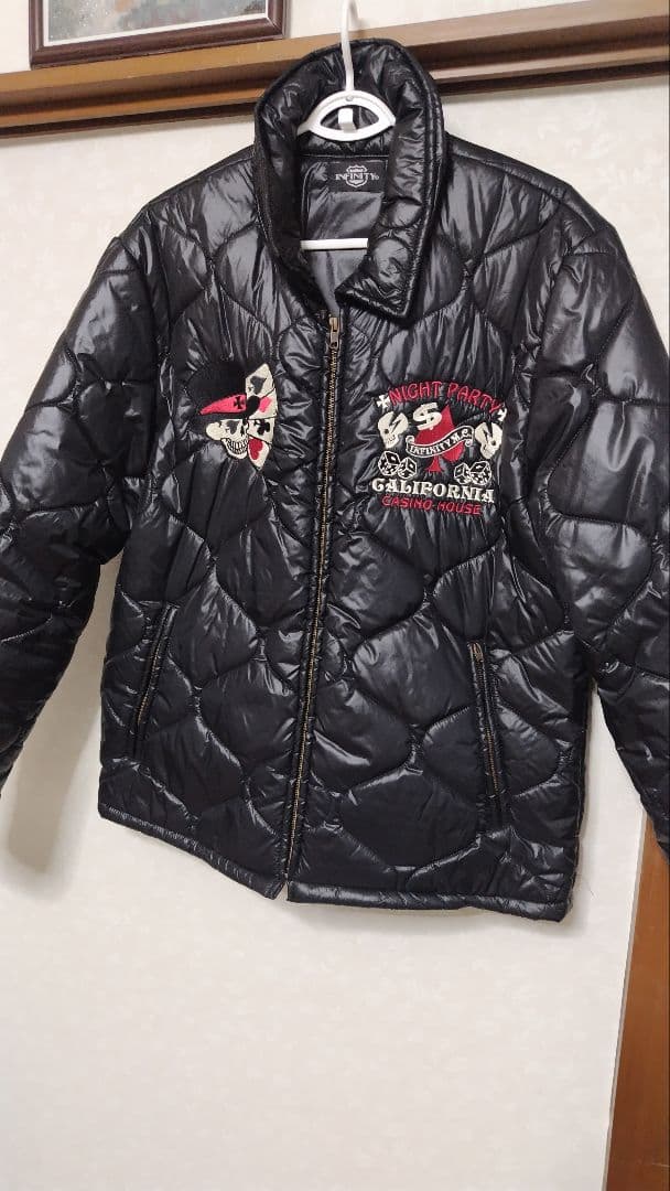 極上品質　INFINITY 中綿ジャケット