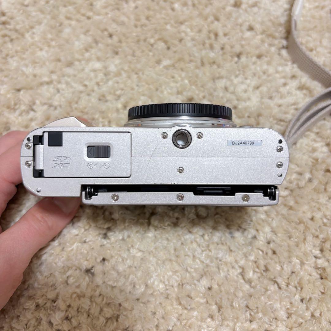 レンズ計4本 OLYMPUS PEN E-PL9 ダブルズームキット&単焦点