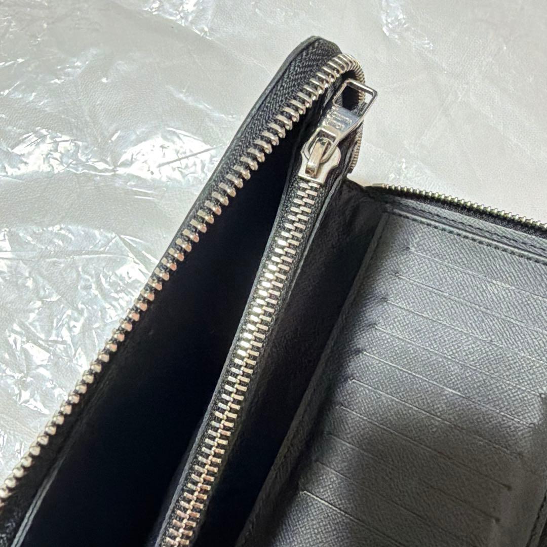 ルイヴィトン　タイガ　長材財布