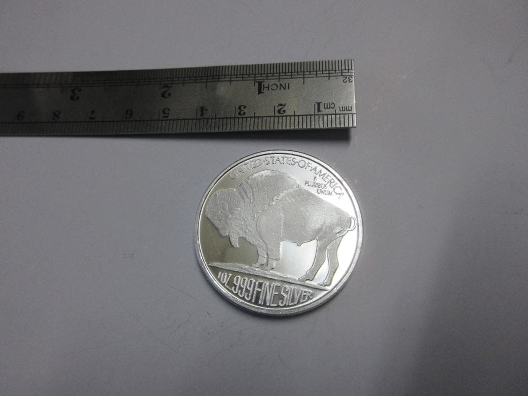 銀*ー様 シルバー　　インディアン　31.2g 　銀貨　未使用 　g088