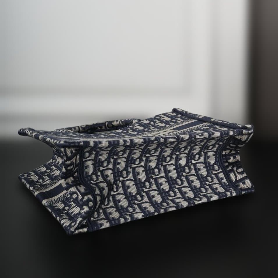 Book Tote 41cm 刺繡トートバッグ ネイビーとベージュ ストライプ