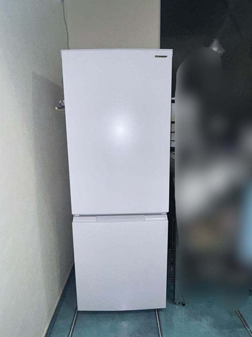 SHARP 冷蔵庫 2023年製　SJーD18K