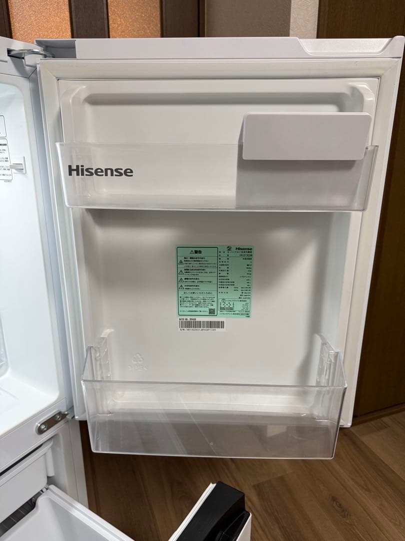 K*n様 Hisense 冷蔵庫 HR-D13E3W 2024年製　135L