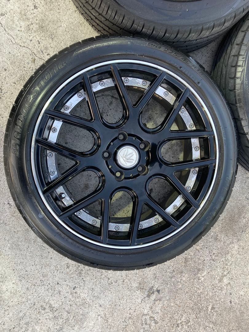 ロクサーニ　アルメイダ　18インチアルミホイル　1台分　225/45R18