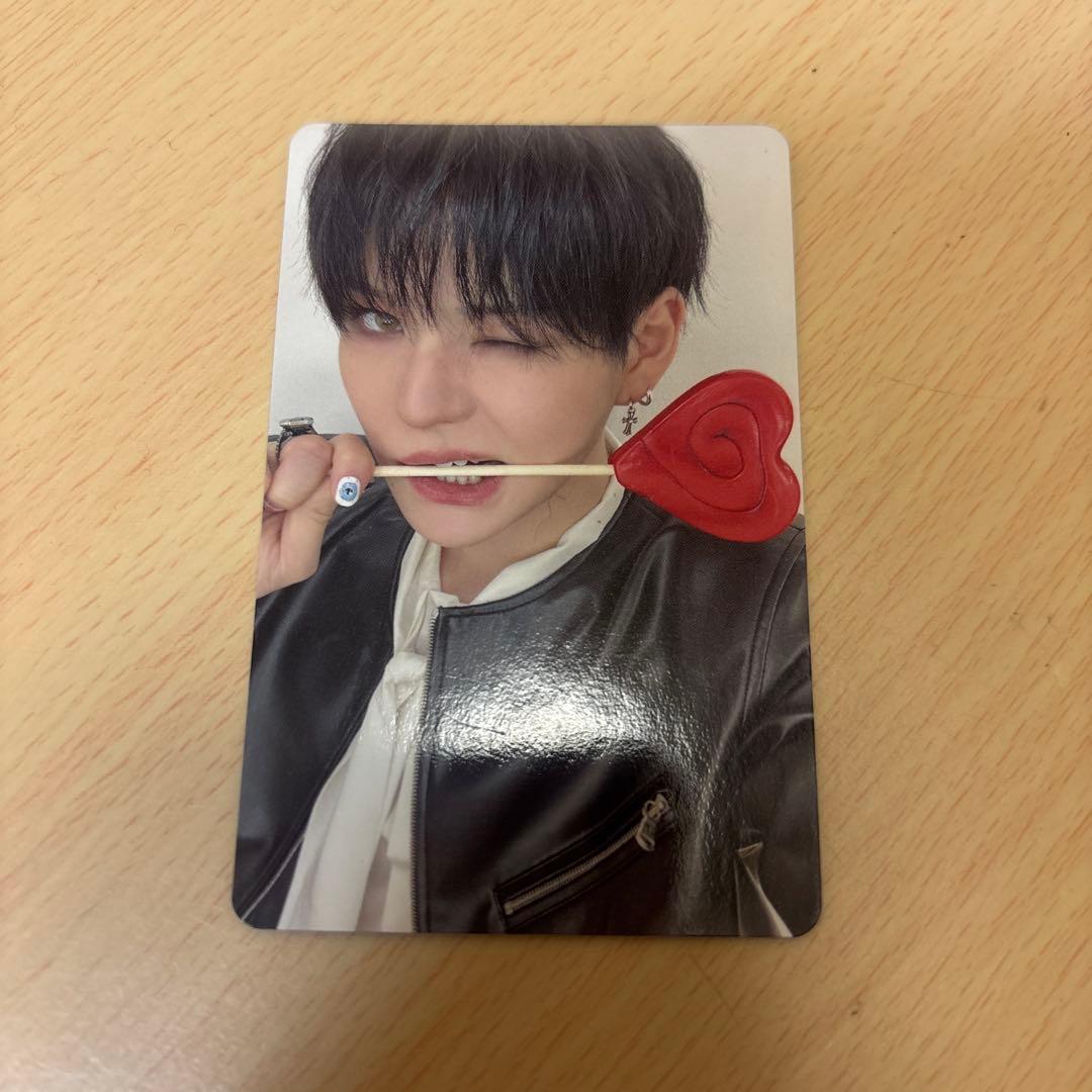 ヨシ トレカ TREASURE 会場特典　10000円トレカ