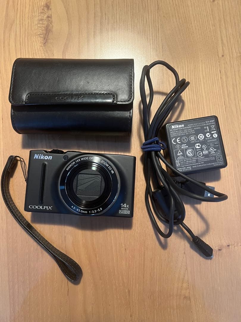 デジタルカメラ Nikon COOLPIX S8200