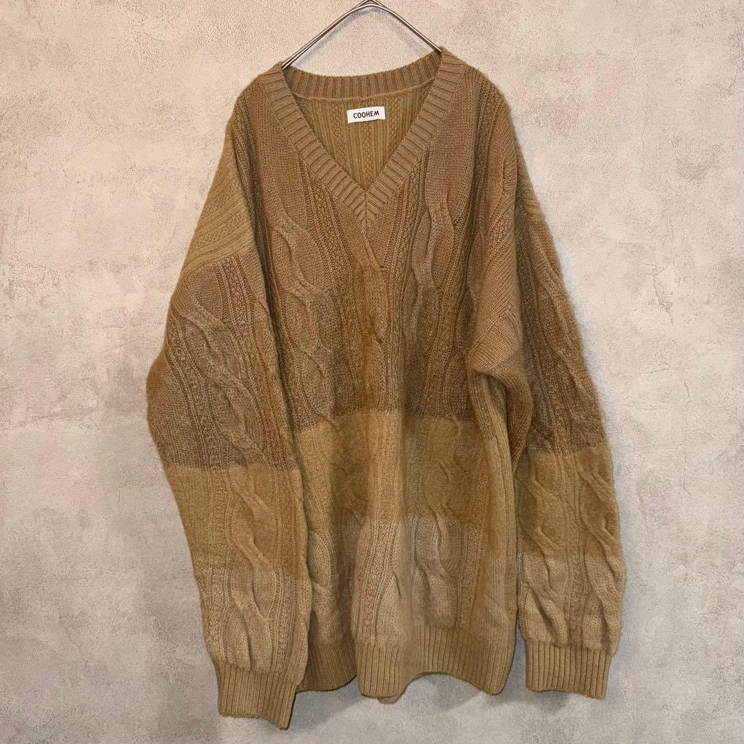 COOHEM ベージュ Vネック ニットセーター