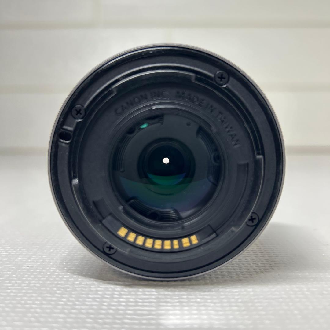 Canon EOS Kiss M ダブルズーム ホワイト