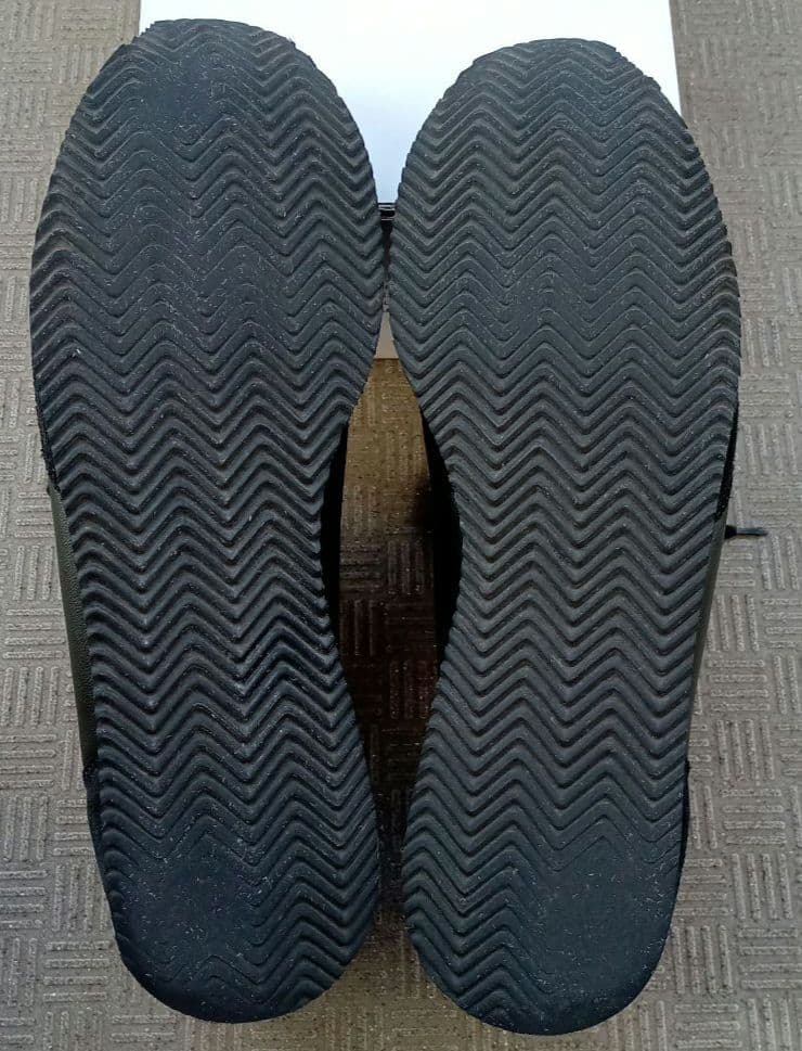 REPRODUCTION OF FOUND カナディアントレーナー