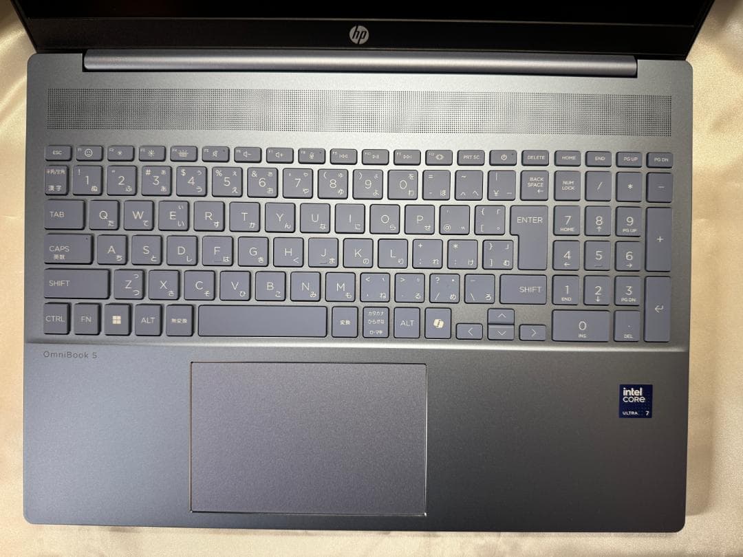 HP AI OmniBook 16　インチ／Ultra 7 255U／32GB