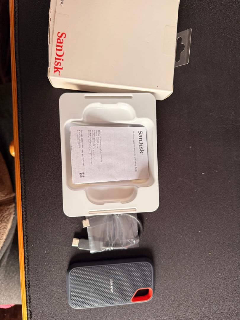 外付けハードディスク・ドライブ Sandisk SSD 4TB