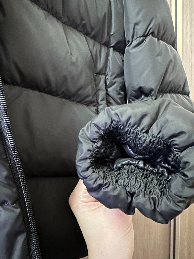 DUVETICA ROISIN ファー付きダウンジャケット