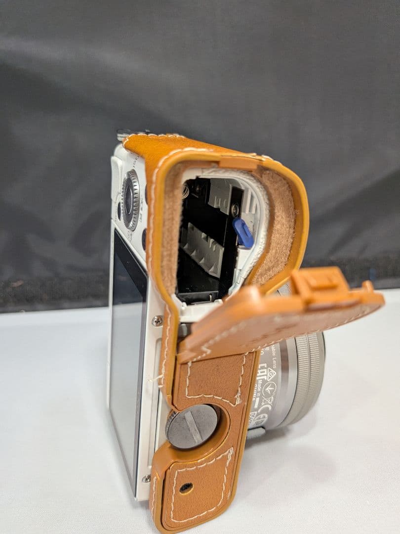 SONY α5100 ホワイト E 16-50mm