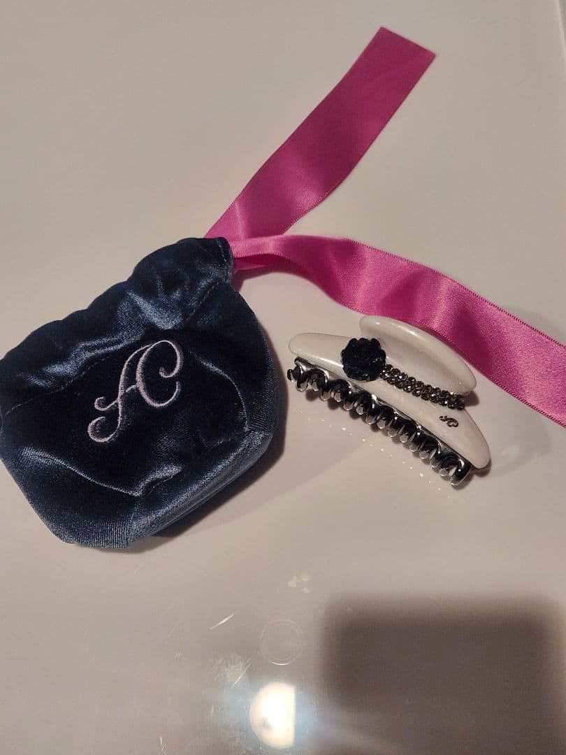 アッカ acca ヘアクリップ　巾着付き