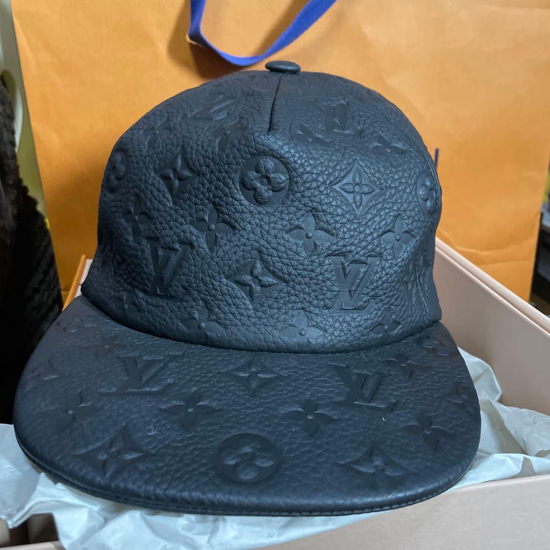 ルイヴィトン　レザーキャップ　メンズ　ブラック