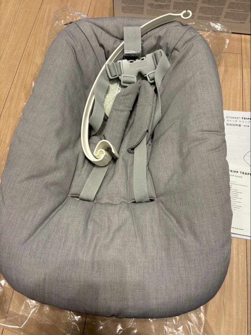 本日セール【美品】STOKKE TRIPP TRAPP® NEWBORN SET
