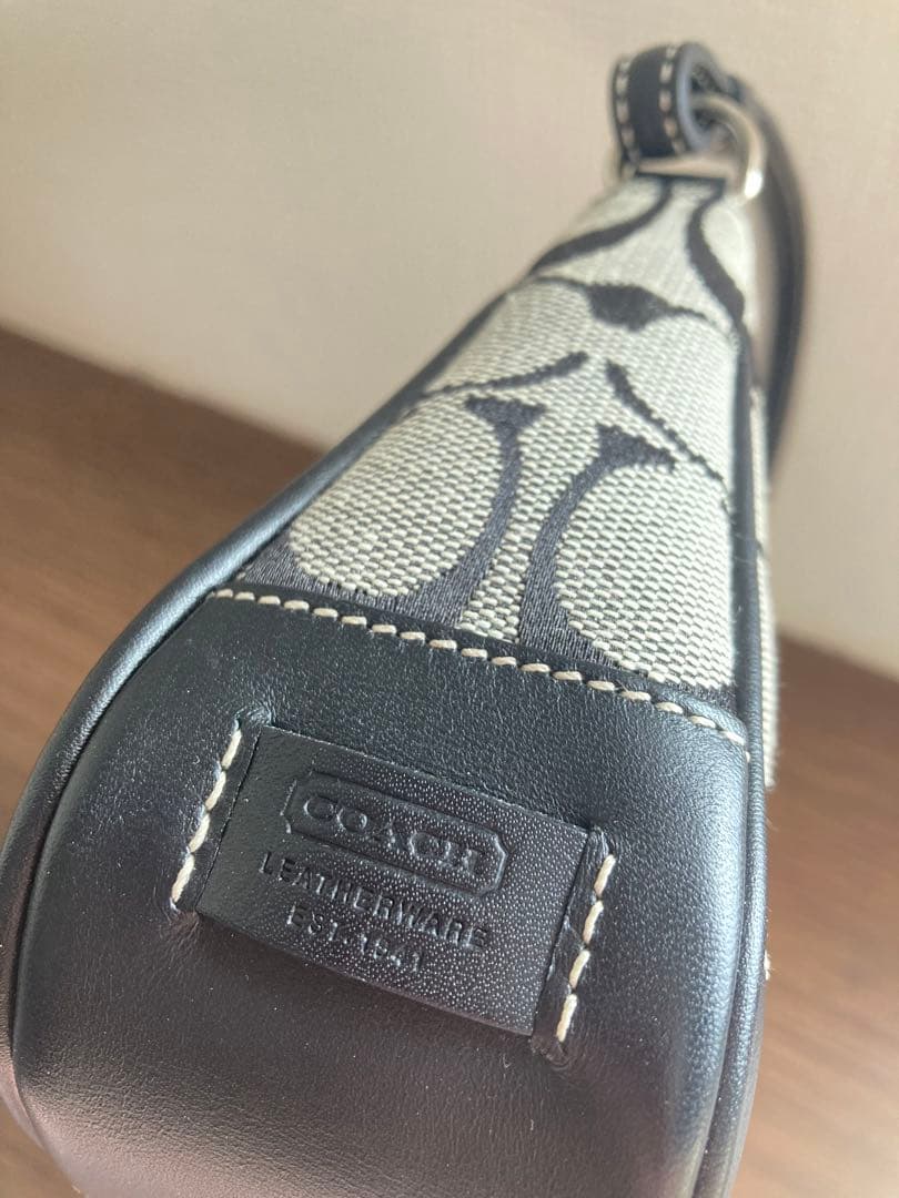 【新品】コーチ シグネチャーコレクション/アクセサリーポーチ/ハンドバッグ