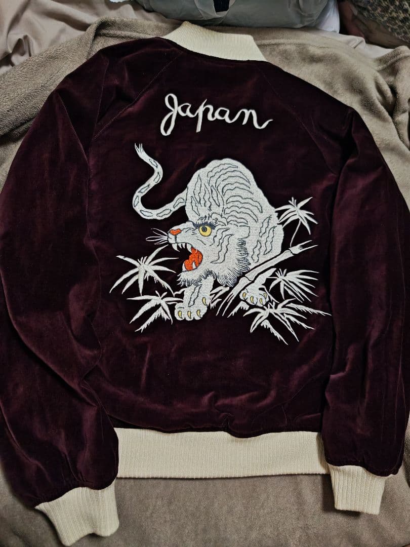 美品 2面用AVIREX USA 別珍 虎日本 スカジャン unisex サテン