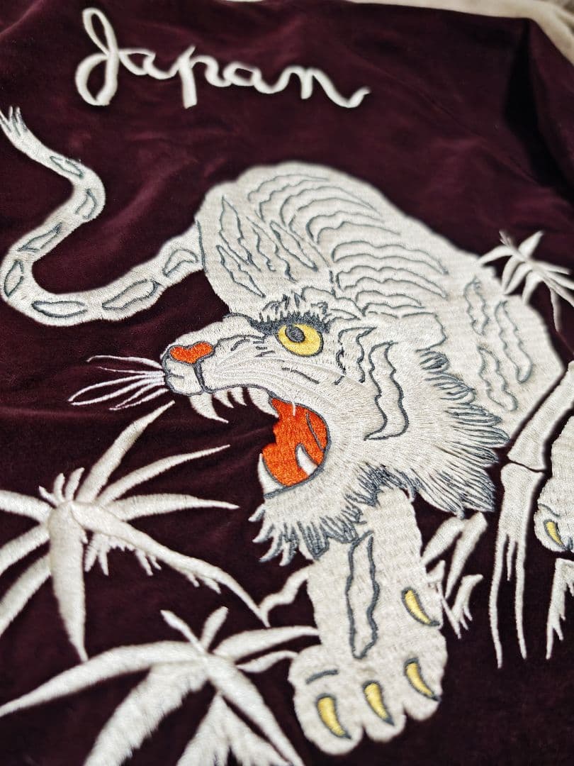 美品 2面用AVIREX USA 別珍 虎日本 スカジャン unisex サテン