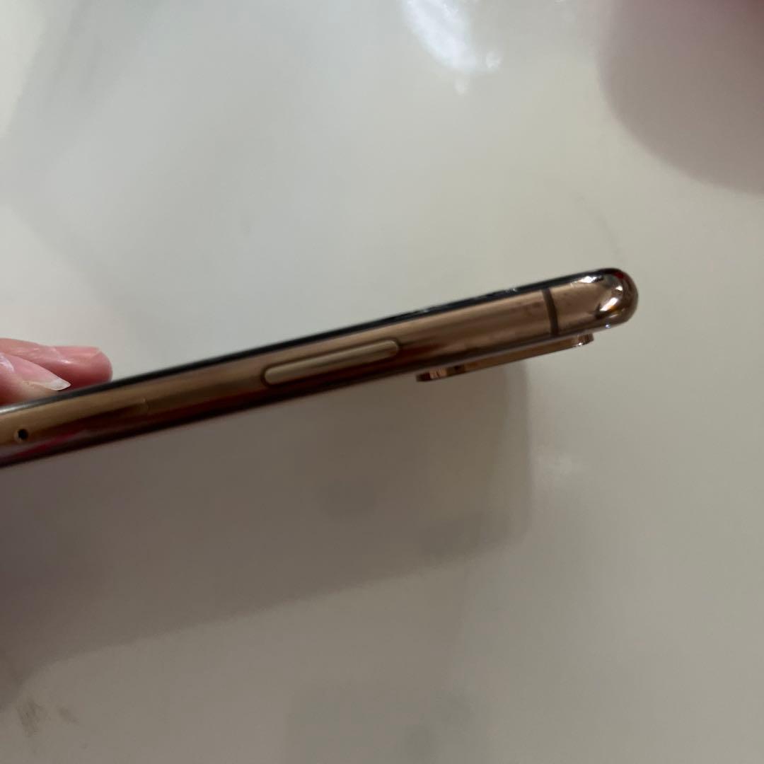 Apple iPhone Xs ゴールド 本体　64GB simフリー
