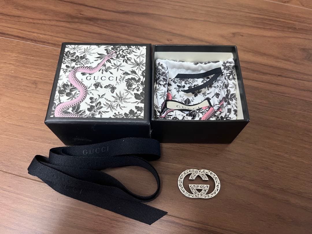 GUCCI グッチエングレービング インターロッキングG キーホルダー