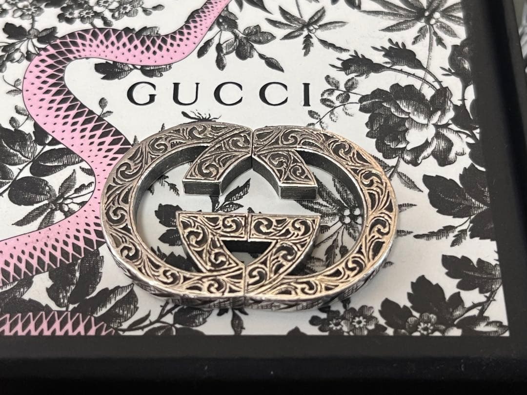 GUCCI グッチエングレービング インターロッキングG キーホルダー
