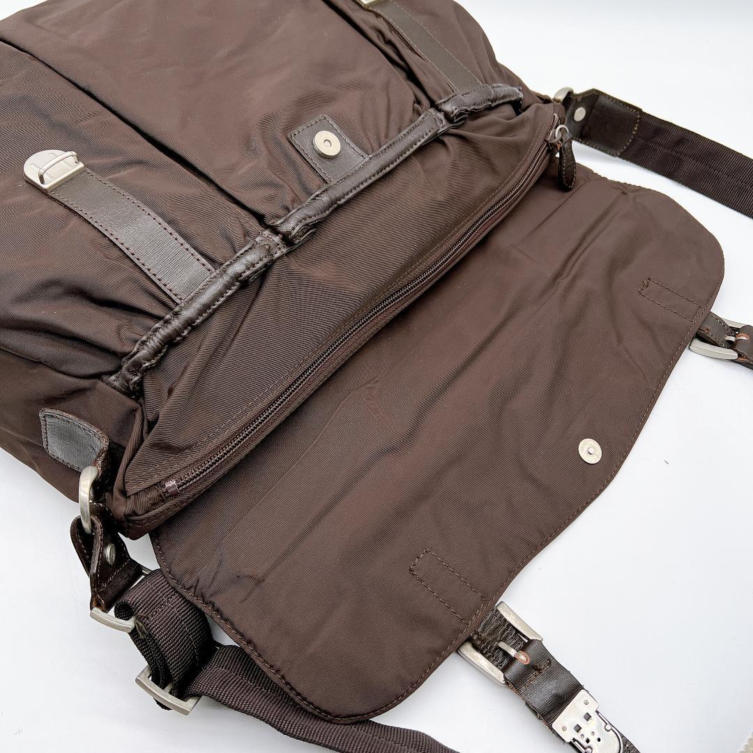 TOMORROWLAND ナイロン レザー ショルダーバッグ A4可　f399