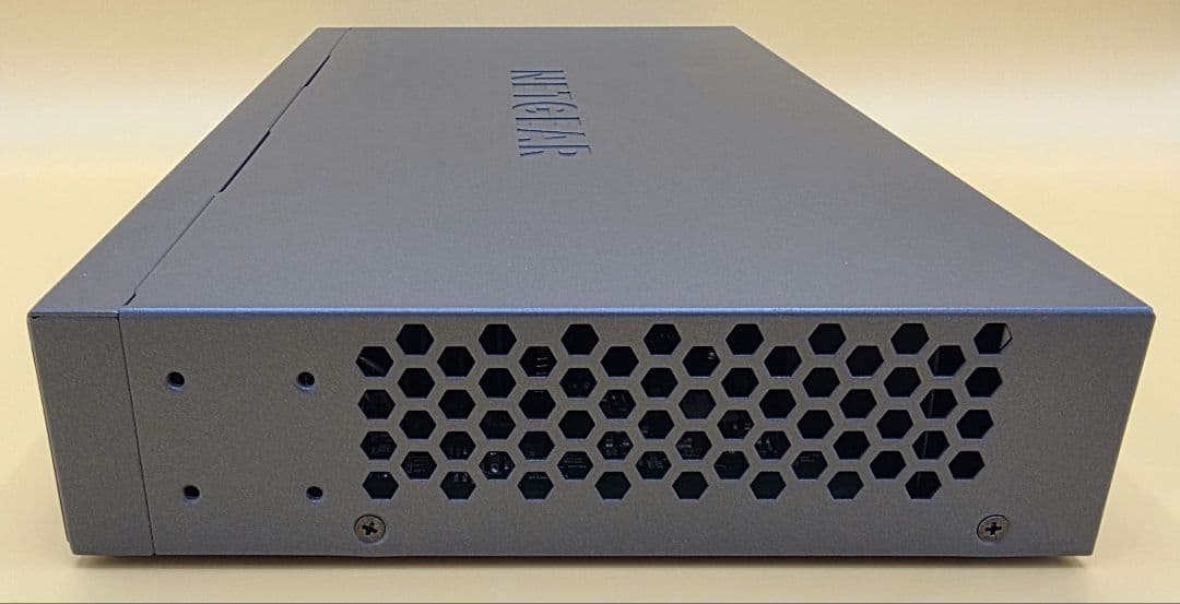 NETGEAR XS508M-100AJS 10G対応スイッチングハブ