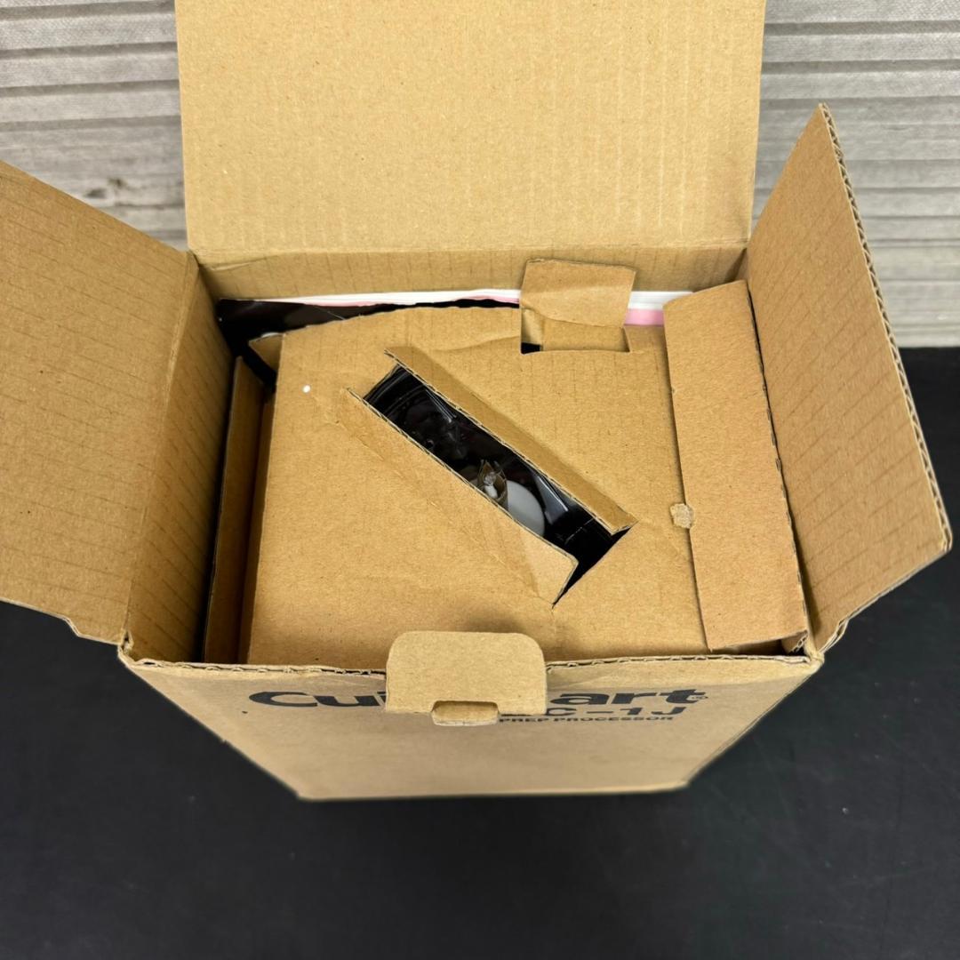 ☆未使用　クイジナート　家庭用フードプロセッサー　DLC-1JR