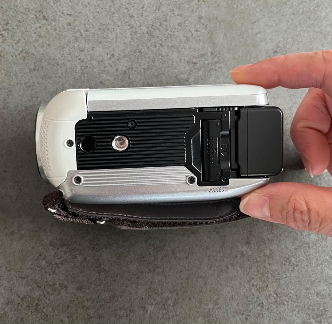 【美品】Panasonic HC-V300M ビデオカメラ 本体