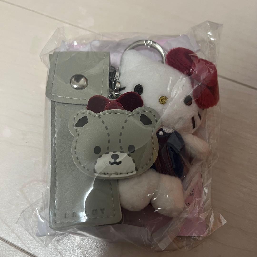 HELLO KITTY×BRILMY ミラー付きリップチャーム ベージュ④