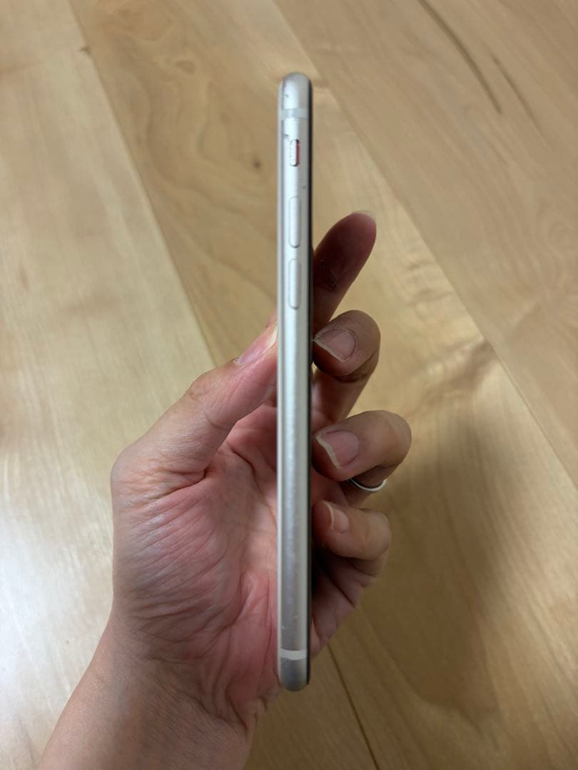 【美品】iPhone SE 第三世代 SIMフリー 256GB