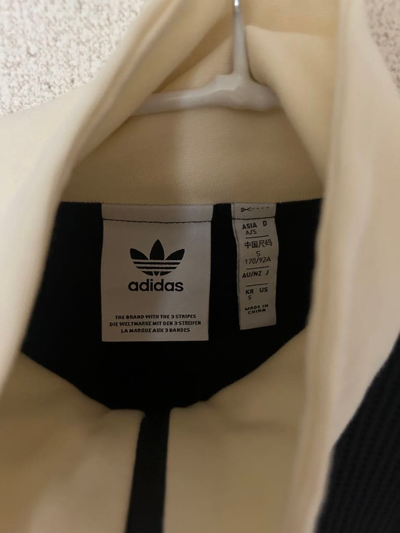 アディダス　ワッフル　トラックジャケット　ブラック