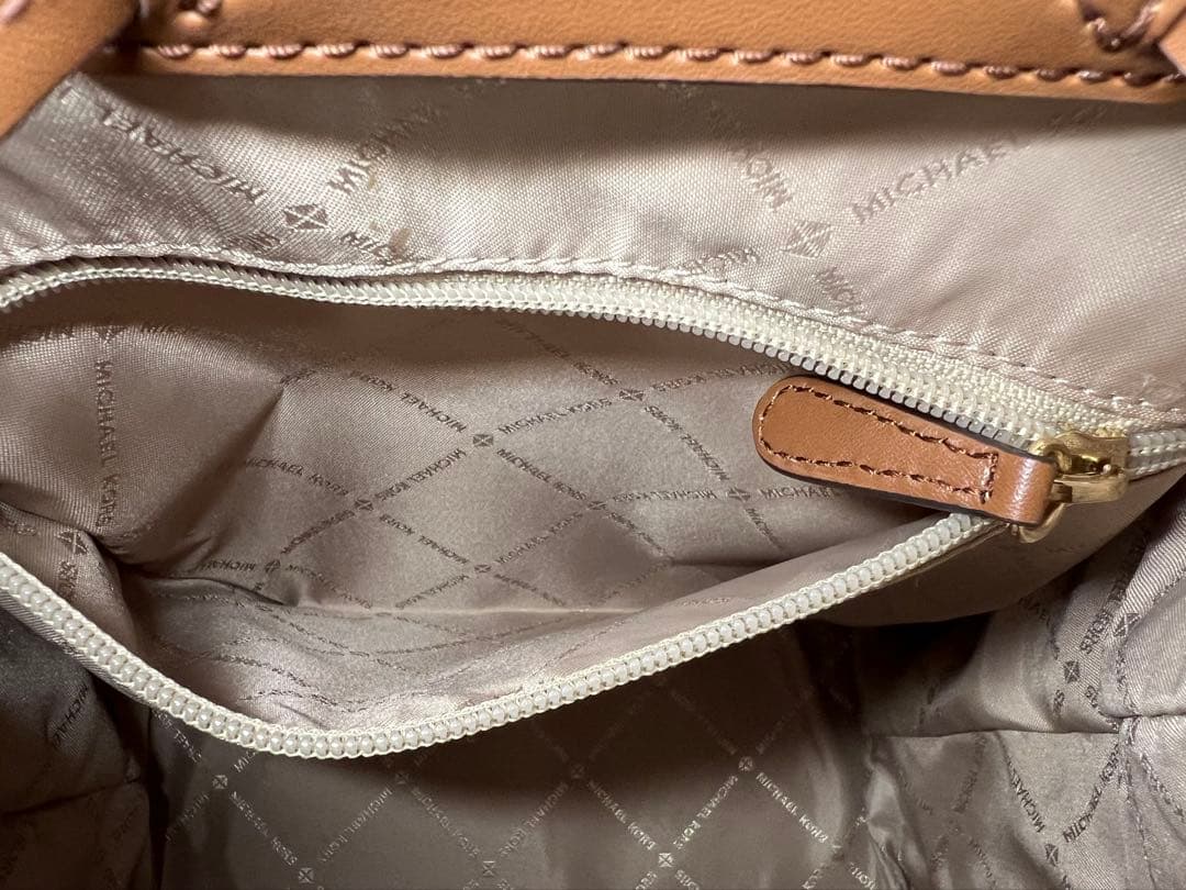 美品✨マイケルコース リュック ケンリー ロゴ シグネチャー バニラ×茶