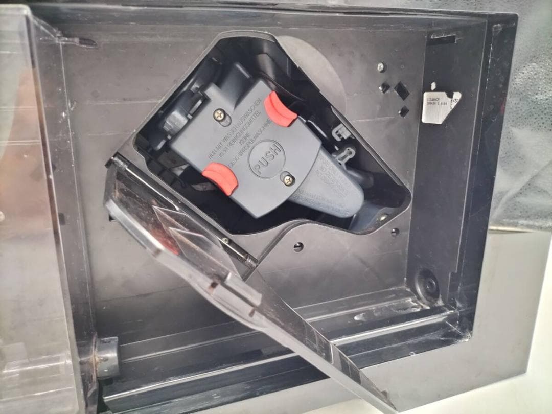 中古★デロンギ ECAM44660BH エレッタ カプチーノ エスプレッソマシン