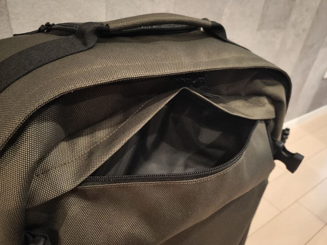 【美品】無印良品 撥水ソフトキャリーケース 40L　カーキ色　オシャレ