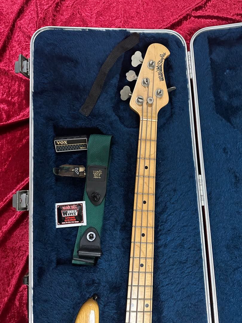 【土日セール中】MusicMan StingRayEX ハードケース＆おまけ付