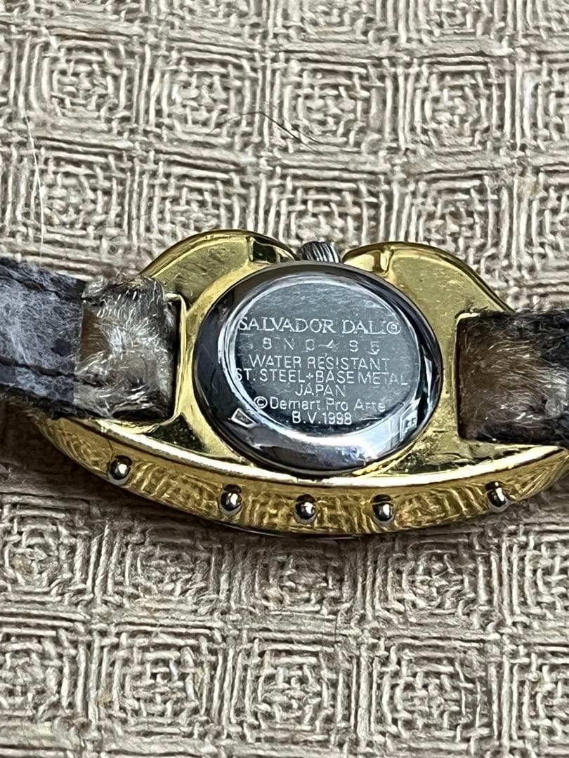 サルバドールダリ レディース　腕時計　美品