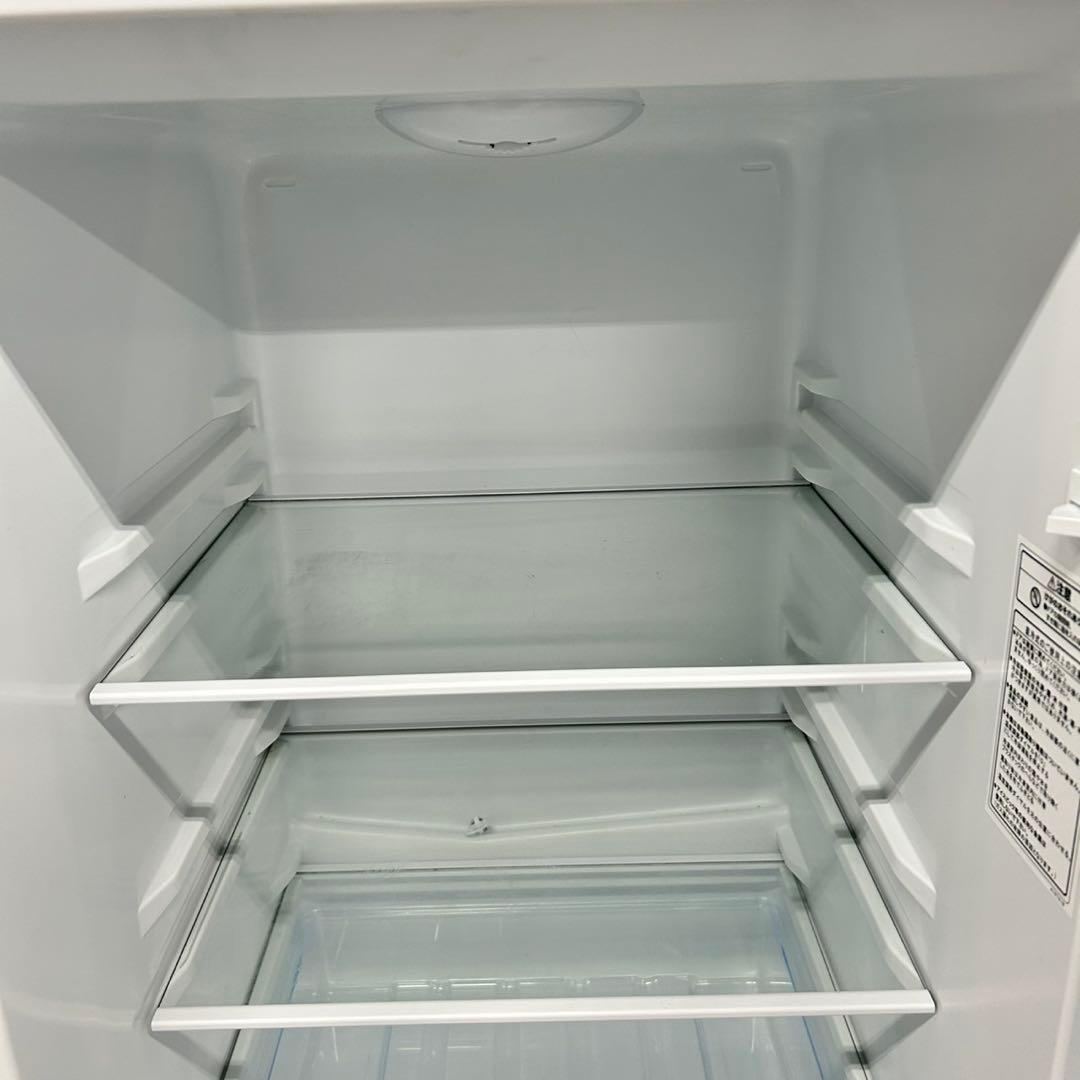 534 冷蔵庫　小型　200L弱　右開き　極美品　22年製　小型　洗濯機も有