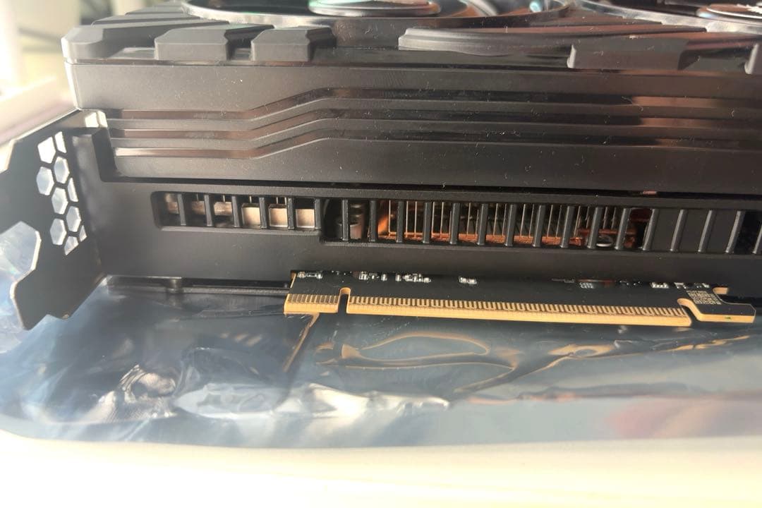 グラフィックボード・グラボ・ビデオカード GAINWARD PHOENIX GEFORCE RTX 5070 Ti