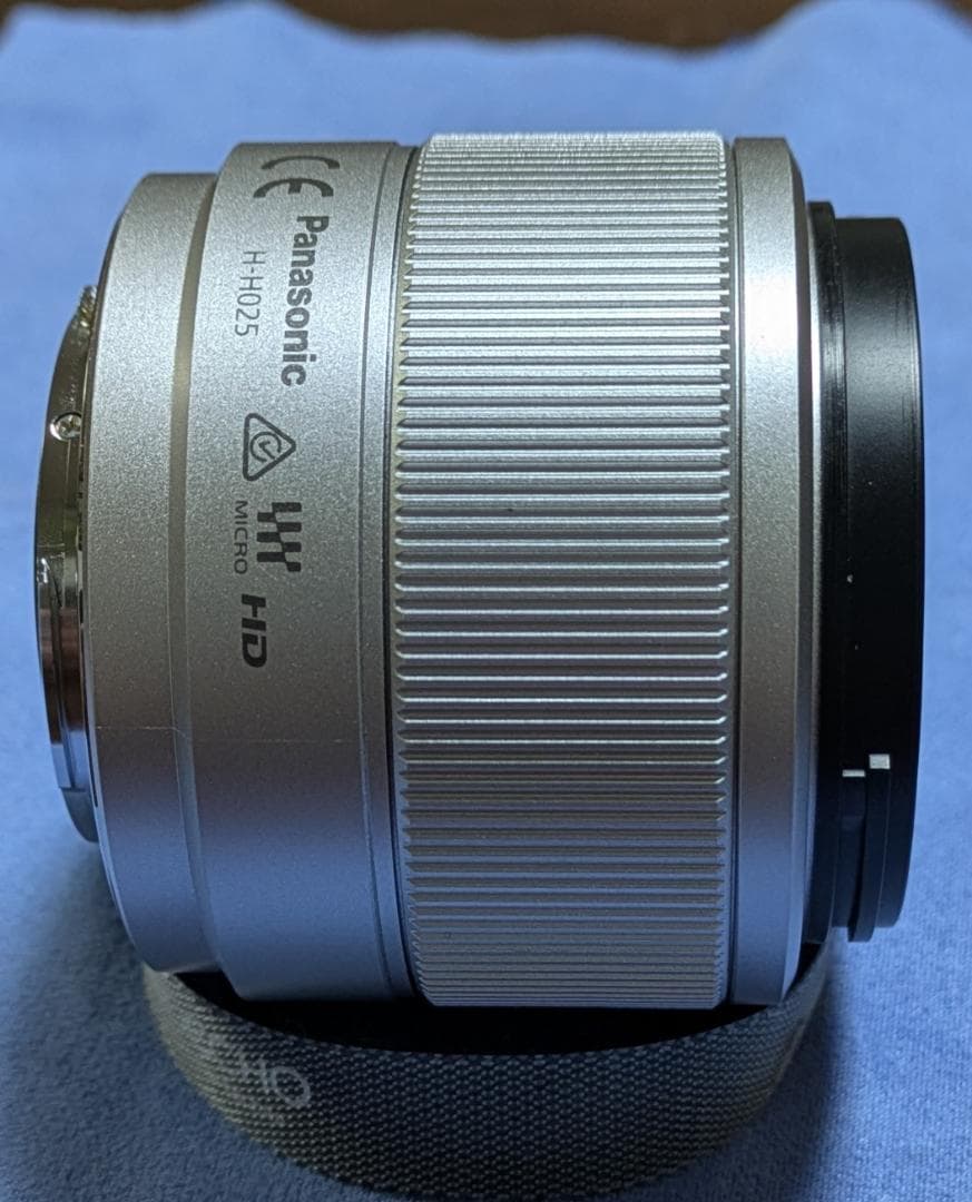 パナソニック単焦点レンズ　G 25mm/ F1.7 ASPH. シルバー