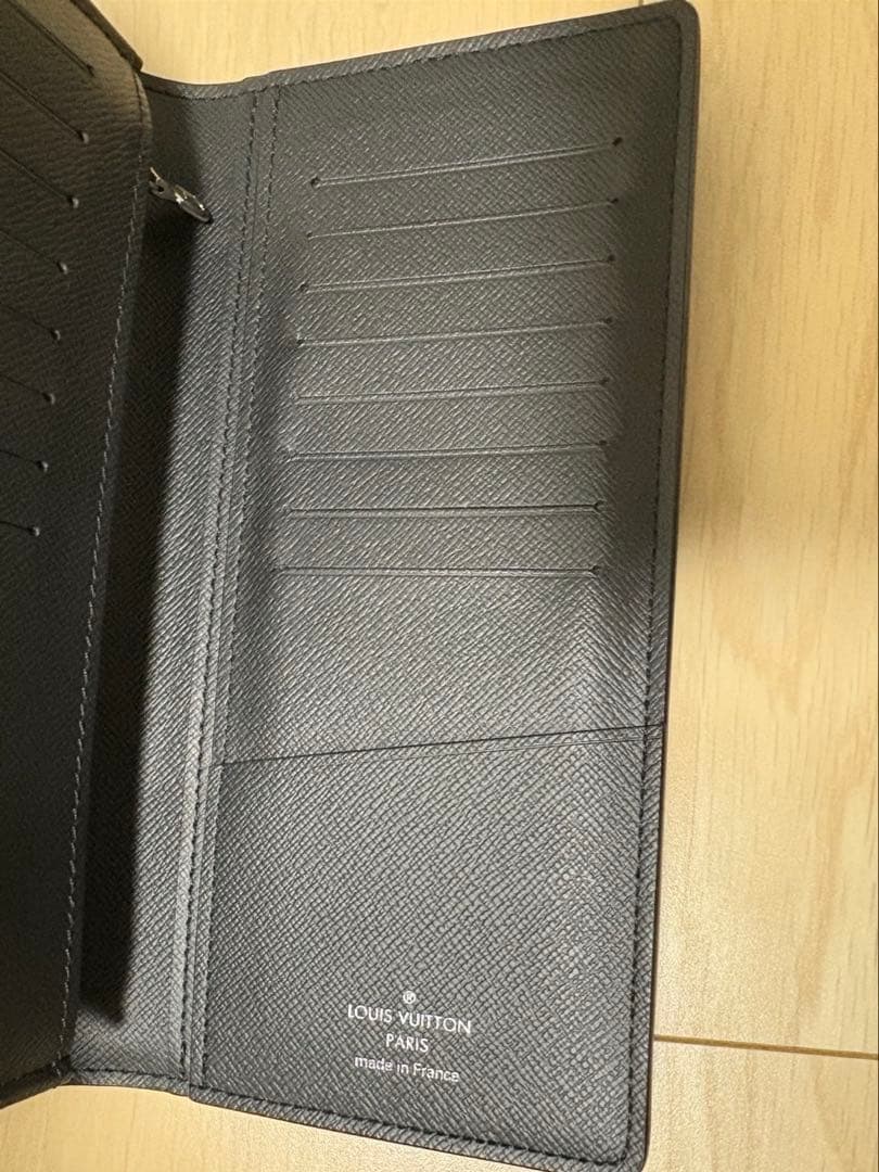 Louis Vuitton ポルトフォイユ・ブラザ　長財布 タイガ