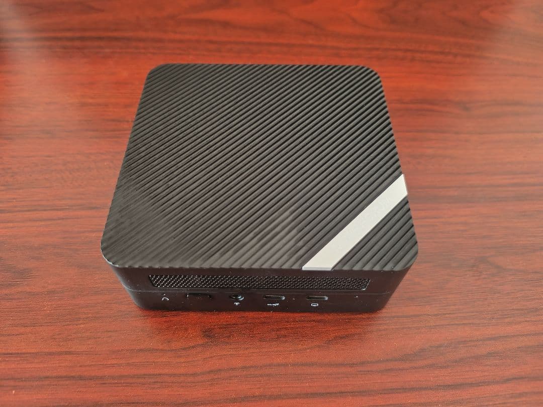 MINISFORUM ミニPC UM560 Ryzen5 32GB 512GB