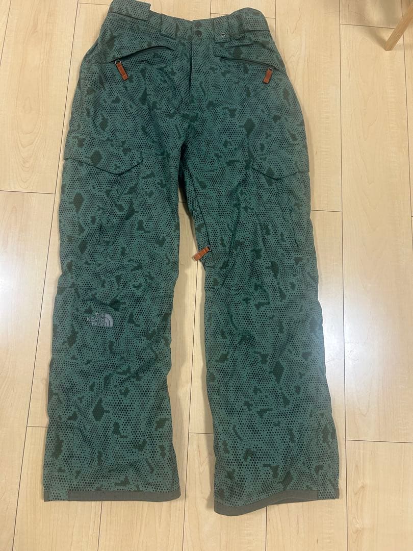 THE NORTH FACE スノーボードパンツ 迷彩柄