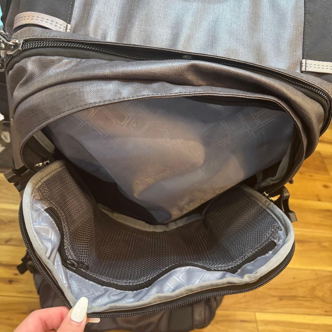 と*ー様 E129◆イーグルクリーク　PRVトランク30　キャリーケース　ブラッ